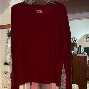 Time and Tru Women's Rich Red Long Sleeve Top